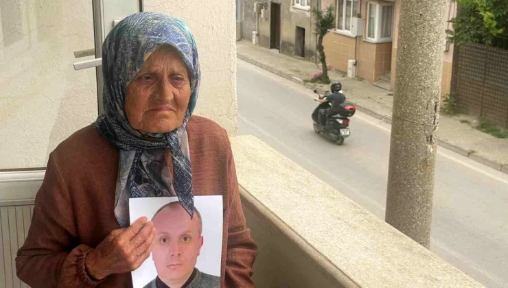 Bursa’da Kaybolan Oğlunu Bekleyen 96 Yaşındaki Anne Gözyaşları İçinde