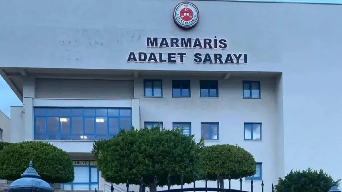 Marmaris’te lüks tekneyle kaçmaya çalışan FETÖ’cüler hakim karşısında